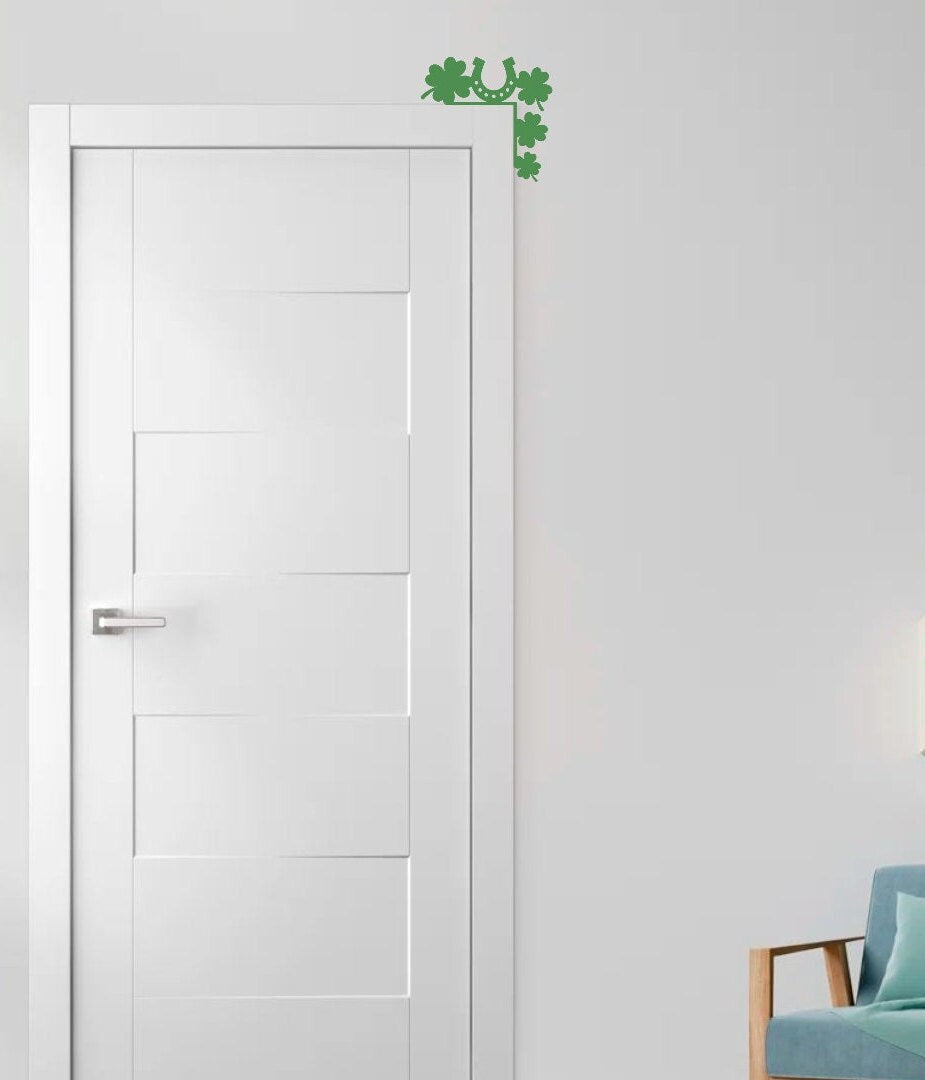 St Patrick's Day Door Topper | Four Leaf Clover | Horseshoe | Luck of the Irish | Lucky | Green | Door Trim | Leprechaun | Pot of Gold179